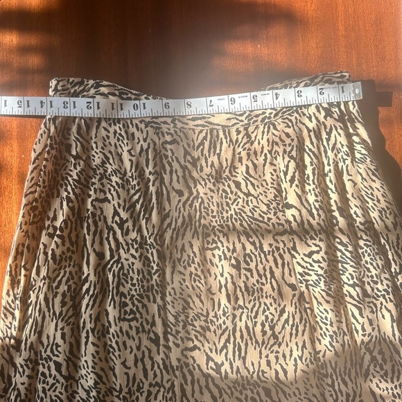 Bamboo Blonde Midi Length Animal Print Skirt Size 10 - Picture 4 of 5